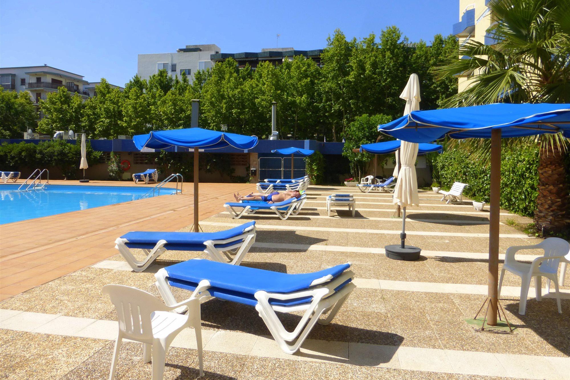Rentalmar Alboran Apartments Salou Exterior photo